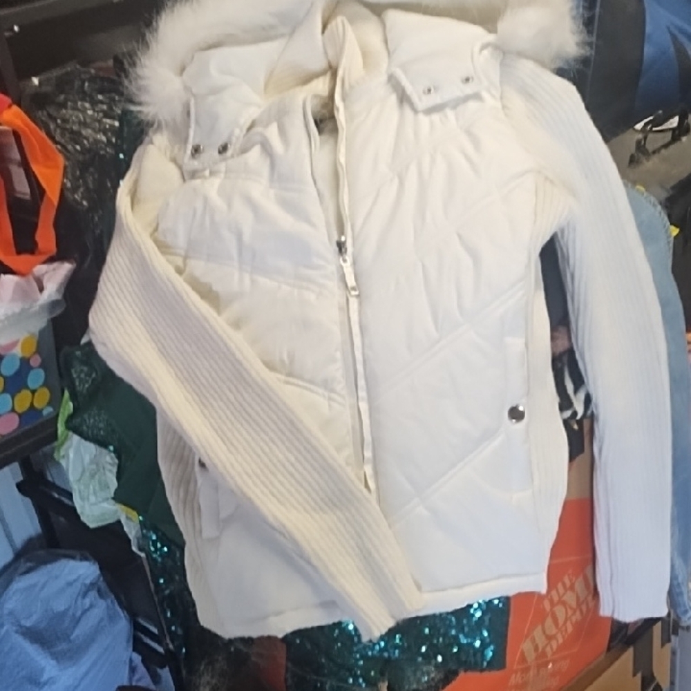 Women's White Fur-Trimmed Jacket